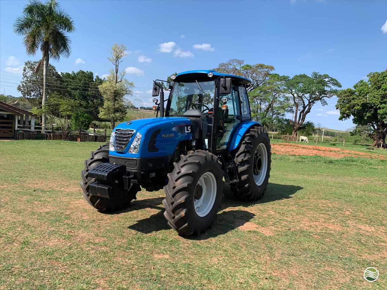 TRATOR LS TRACTOR LS PLUS 100 Tração 4x4 Luizinho Tratores ITUVERAVA SÃO PAULO SP